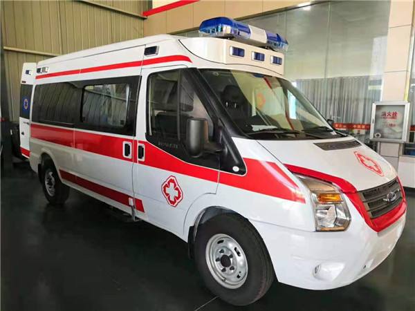 康定市福特V362救护车